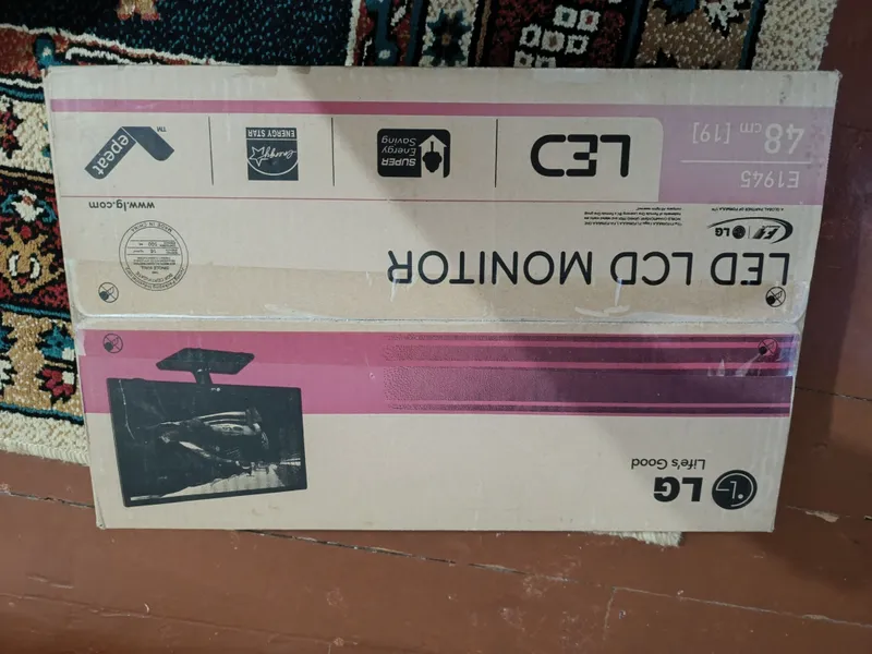 Led LCD Monitor LG 19