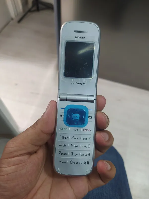 knopkali telefon Nokia 6205 perfectum