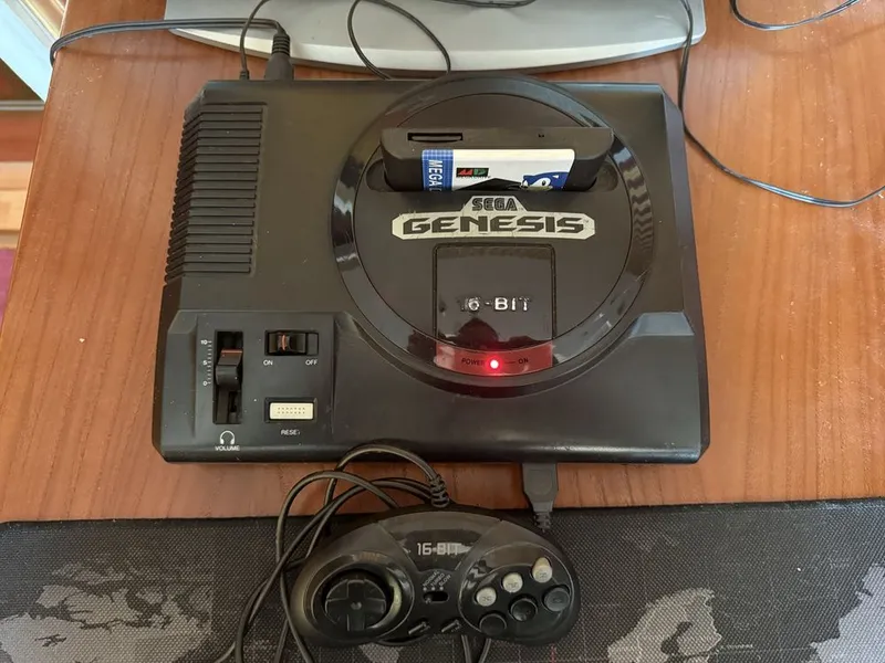 Sega Genesis с играми Европы и США — фото 1