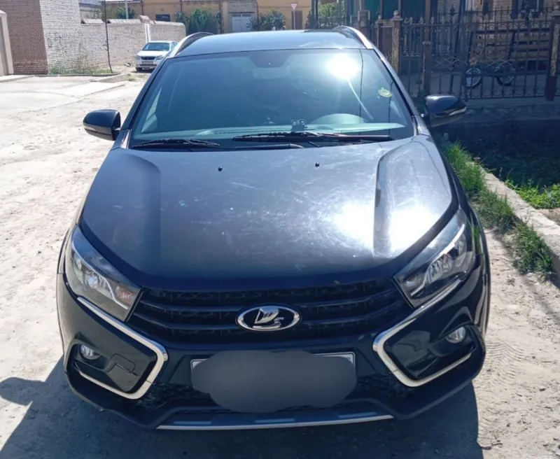 Lada sw cross 1.8 robot 1 Lada sw cross 1.8 robot 1