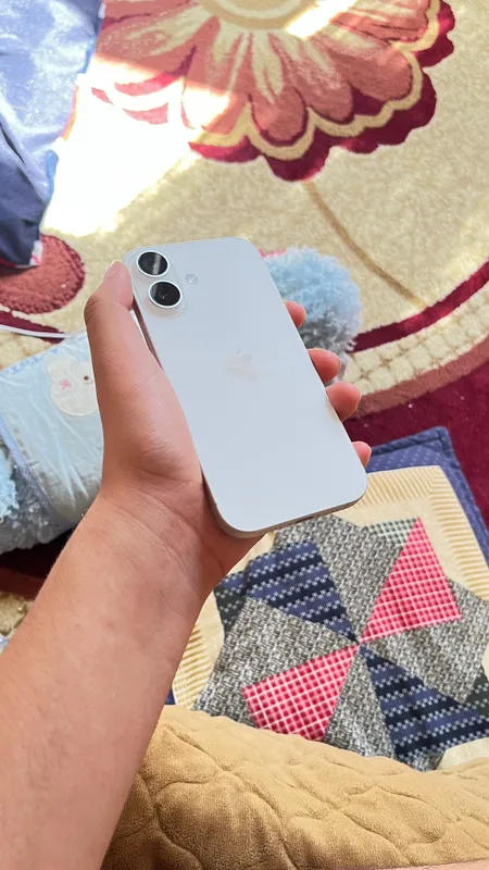IPhone 17 Base Sim+e-Sim 256GB 100%Accumulator 10