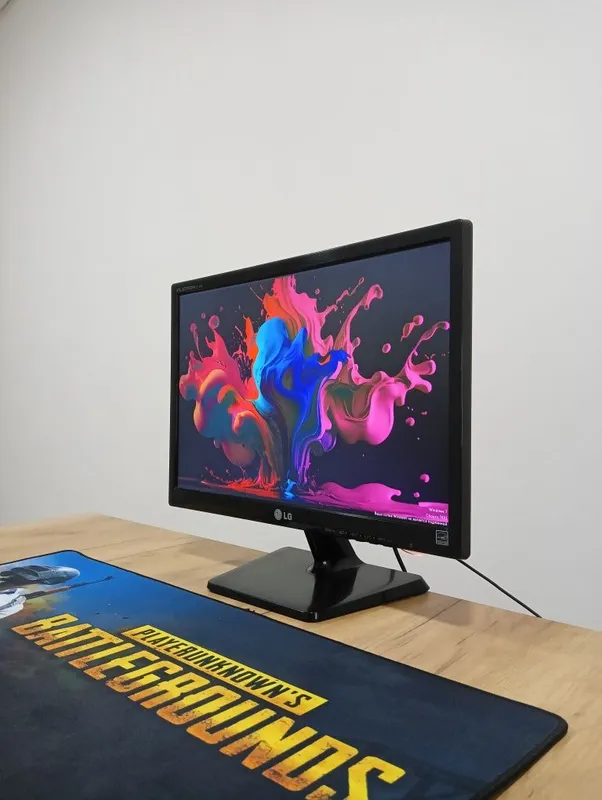 LG 19 monitor IPS — фото 2