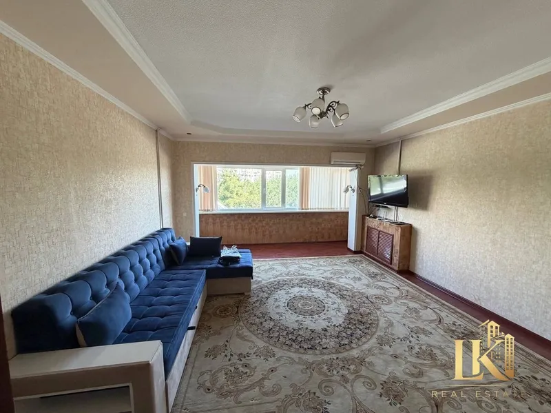 Продаётся светлая 3-комнатная квартира 74 м² у метро Буюк Ипак Йули 8