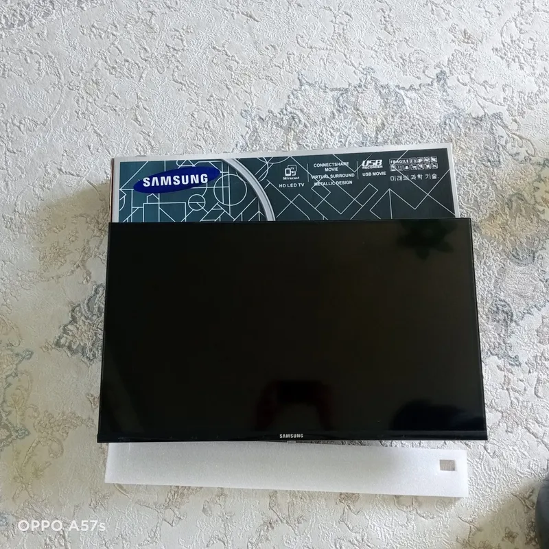 2ta 32 lik Televizor sotiladi 2ta pulti bilan 2