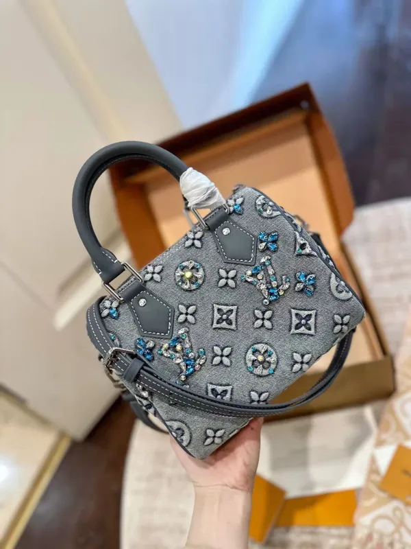 Louis Vuitton sumka Louis Vuitton sumka