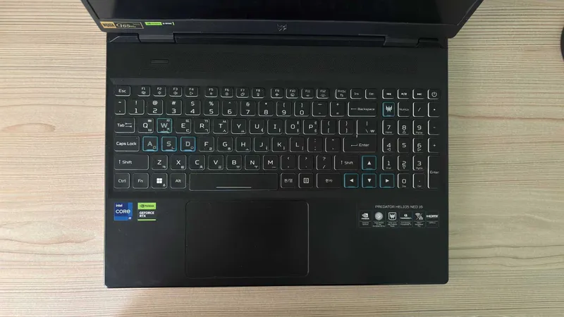 Игровой ноутбук Acer Predator Helios Neo 16 (PHN16-71)