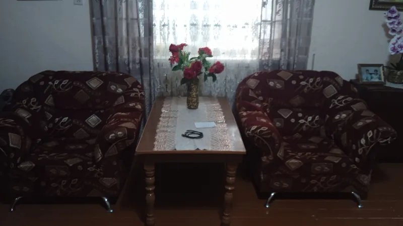 Divan kreslo, yaxshi holatda, bordo rang 1
