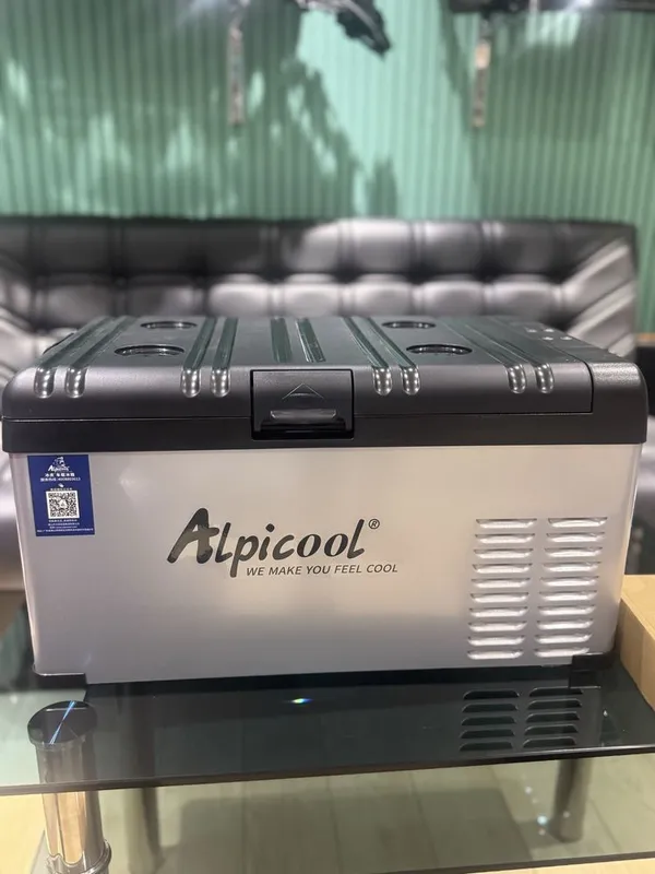 Avtoxolodilnik 30L автохолодилник с фреоном Firma Alpincool