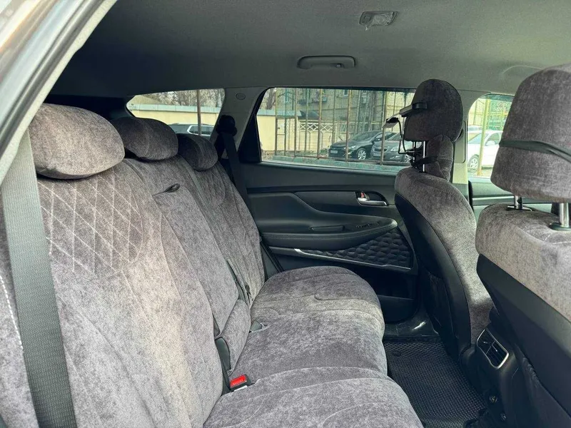 Продается Hyundai Santa FE 5 Продается Hyundai Santa FE 5