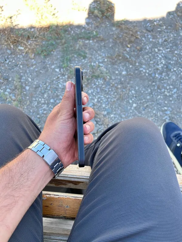 Iphene 15 с гарантия 2