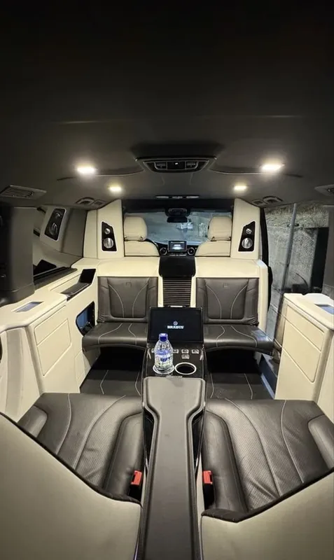 Mercedes-Benz V Class Brabus Extra long 2 Mercedes-Benz V Class Brabus Extra long 2