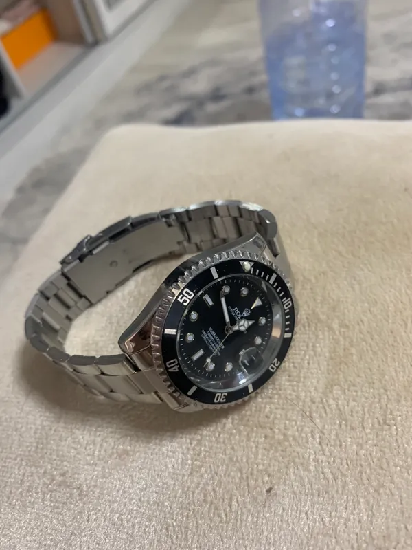 3 ta oyoq kiym, rolex, avto kreslo,lulka 4 3 ta oyoq kiym, rolex, avto kreslo,lulka 4