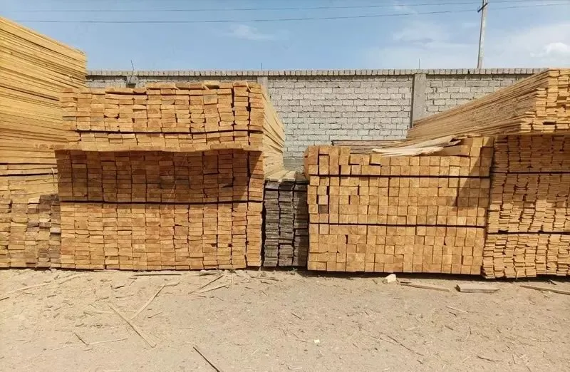 Taxtalar sotiladi Taxtalar sotiladi