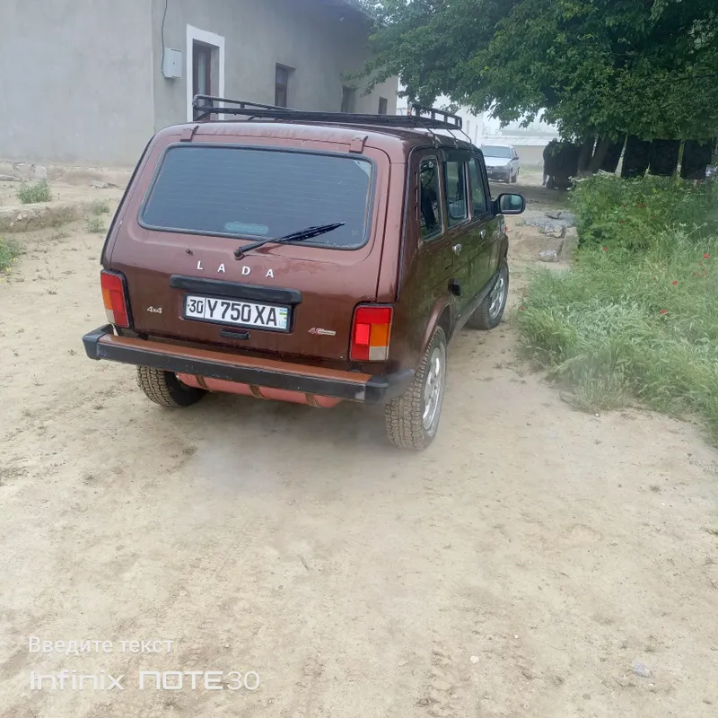 Нива Урбан 2131 сотилади 2