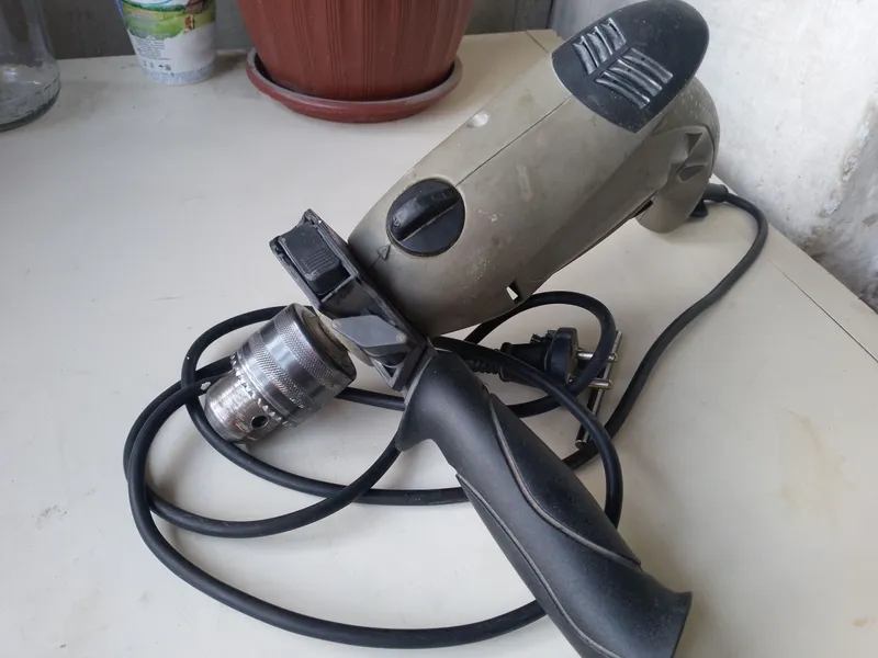 Ударная дрель "Интерскол" — фото 1