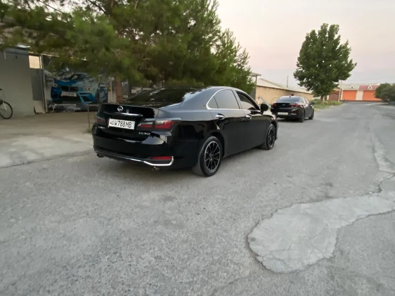 Lexus ES350 Японка 2 Lexus ES350 Японка 2