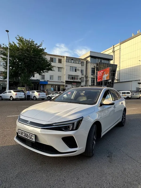 Roewe Marvel 605 tali sotiladi Toza