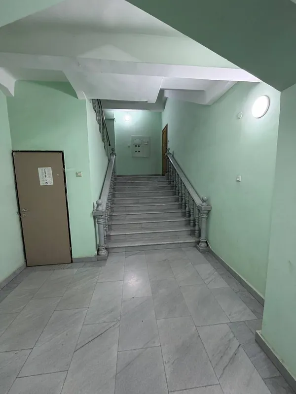 Продажа 4-комн. кв. 162 м², Мирабадский 5
