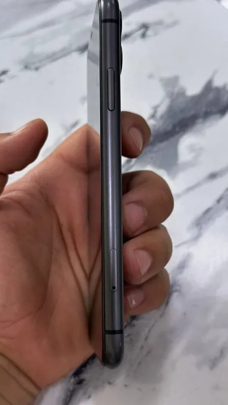 iPhone 11 sotiladi 4 iPhone 11 sotiladi 4