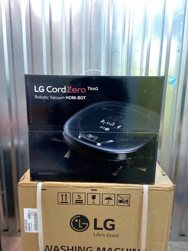 Продаю новые робот пылесосы LG ColdZero Hom-Bot 2 Продаю новые робот пылесосы LG ColdZero Hom-Bot 2