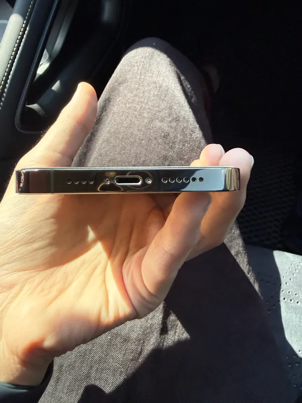 Iphone 14 pro max gold 5 Iphone 14 pro max gold 5