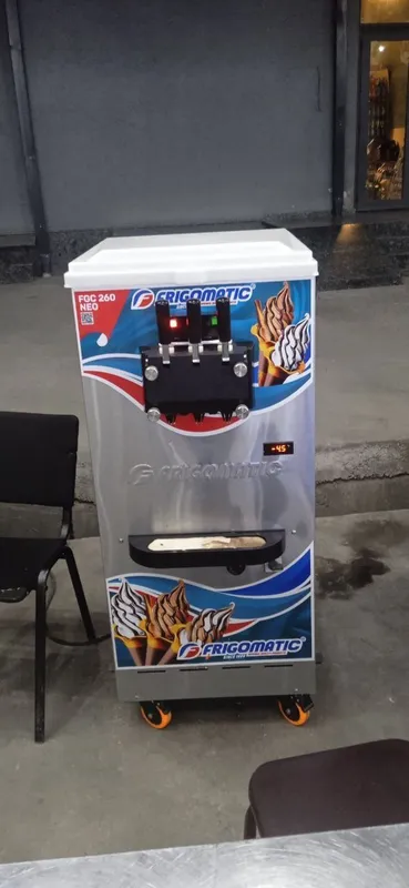 Muzqaymoq freezer