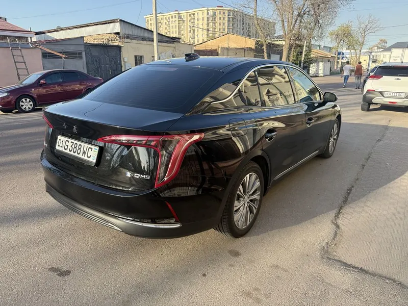 Аренда с выкупом Hongqi eqm 5-500 3