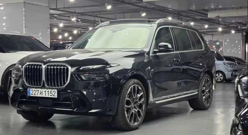 BMW X7 X-drive 40i — фото 1