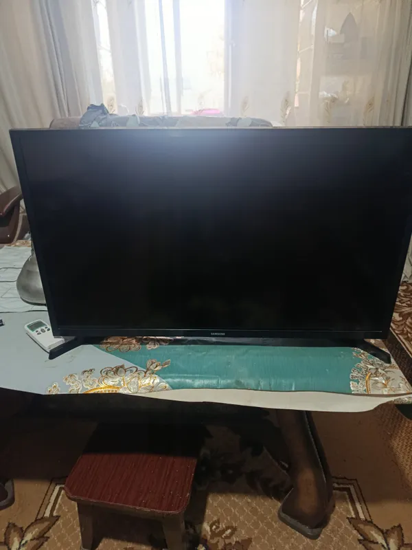 Телевизор Samsung 32 дюйма, не Smart TV 2