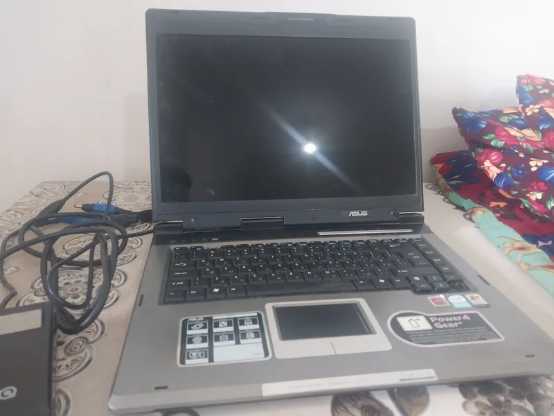 ASUS NOUTBOOK 2