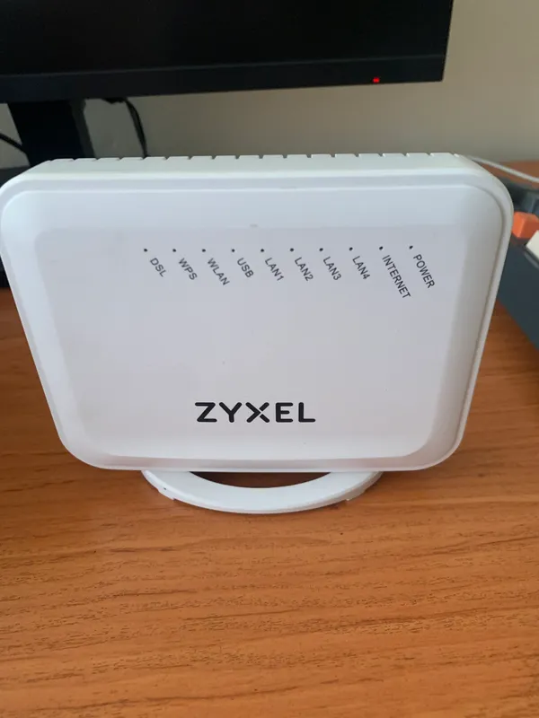 ZYXEL Wi‑Fi router 3