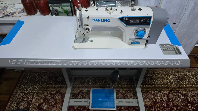 Продаётся швейная машинка Sanling 1 Продаётся швейная машинка Sanling 1
