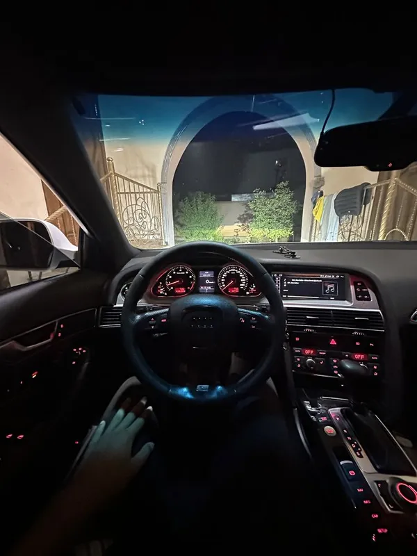 Audi A6 3.0 TFSI quattro 4 Audi A6 3.0 TFSI quattro 4