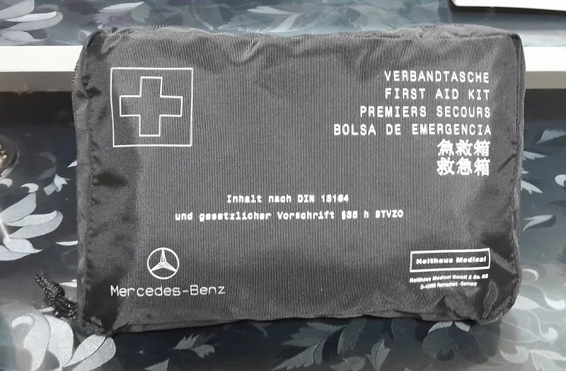 Mercedes-benz Maybach аптечка