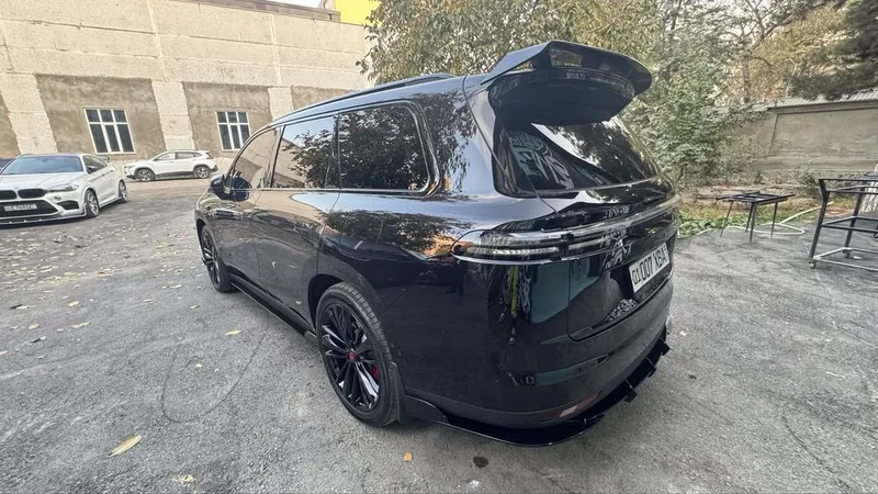 LeapMotor c16 tuning Obves spoiler Обвесы для ЛеапМотор — фото 2