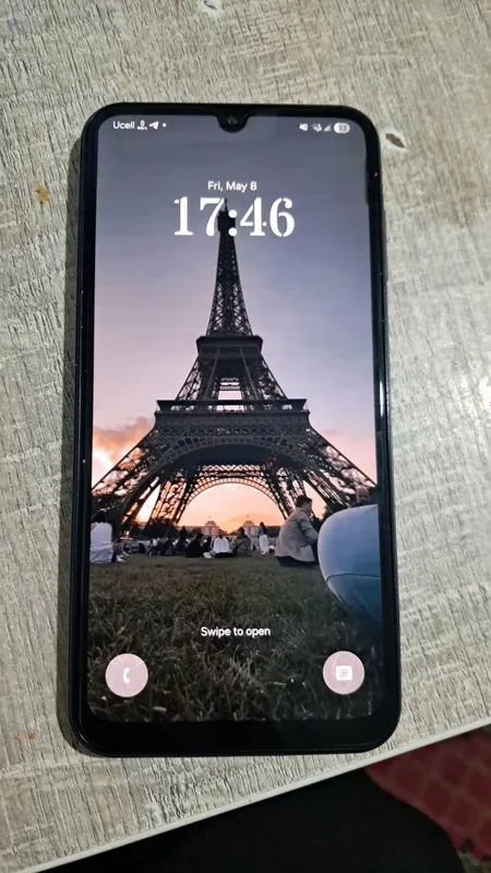 Samsung A 15 xolati zor ishlidi srochna pul kere