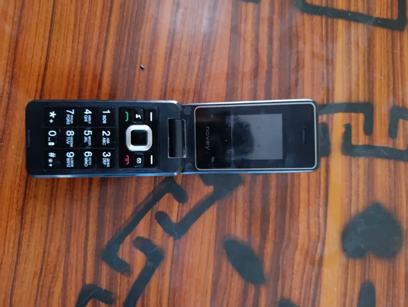novey knopkali telefon sotiladi 2 novey knopkali telefon sotiladi 2