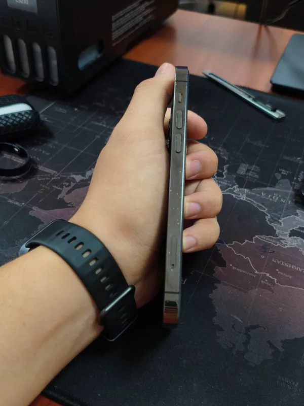 Iphone 12 pro 3
