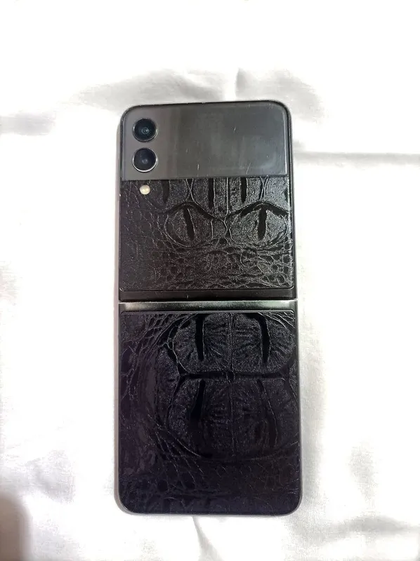 Samsung Galaxy Z flip 3 — фото 1