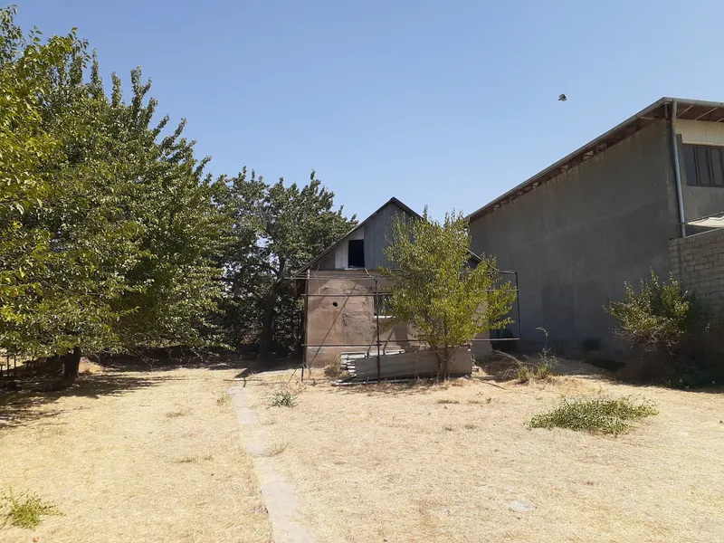 Yuqori chirchiqda joylashgan yer. Dacha 9