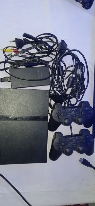 playstation 2 slim sotiladi
