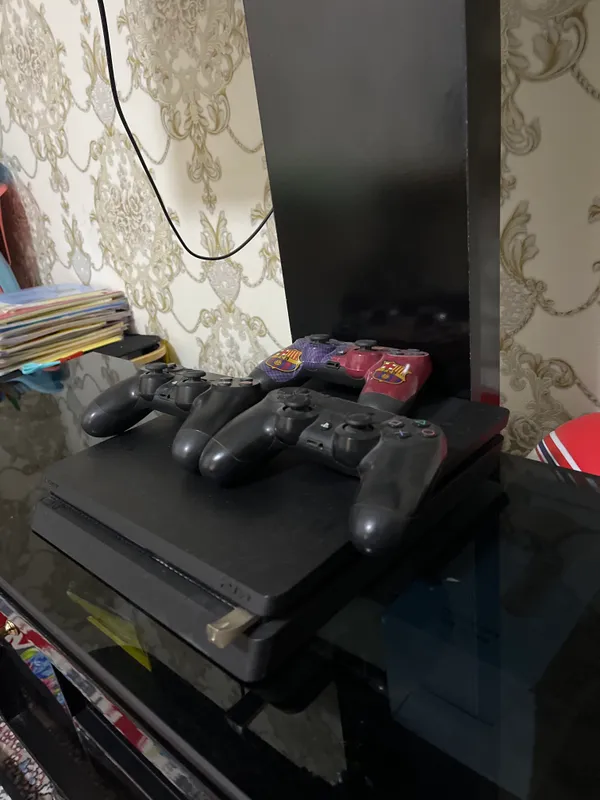 PlayStation 4 fat — фото 1 PlayStation 4 fat — фото 1
