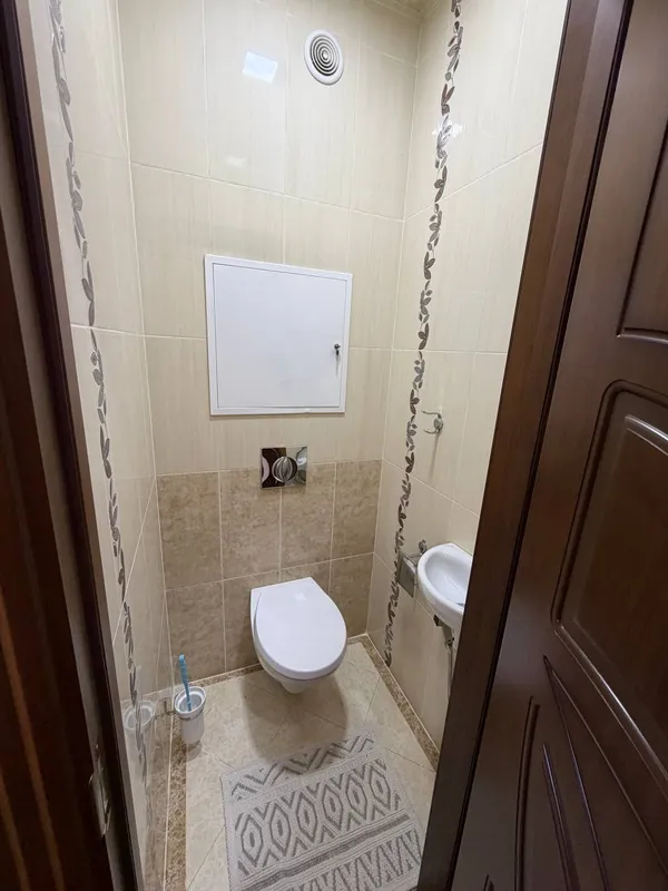 Продаётся 2-комнатная квартира с ремонтом, 77 м² 8 Продаётся 2-комнатная квартира с ремонтом, 77 м² 8