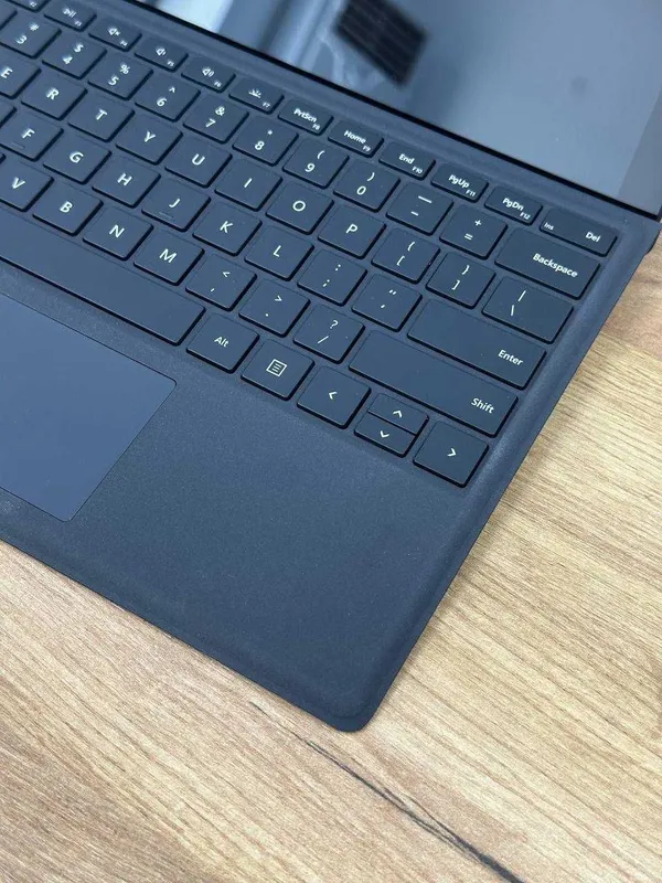 Microsoft Surface Pro 7+ 5