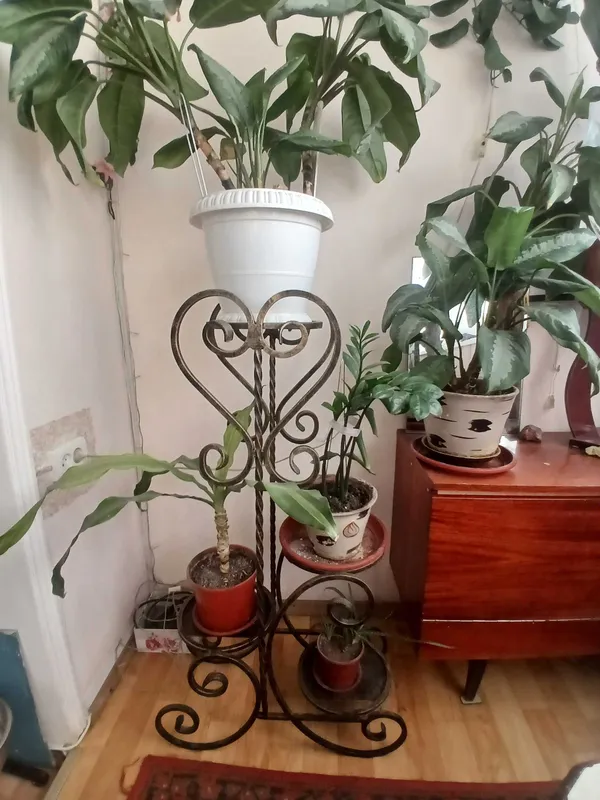 Подставка для цветов 1
