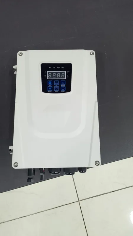 Quyosh paneli bilan ishlaydigan nasos 2.2kW DC 3 Quyosh paneli bilan ishlaydigan nasos 2.2kW DC 3