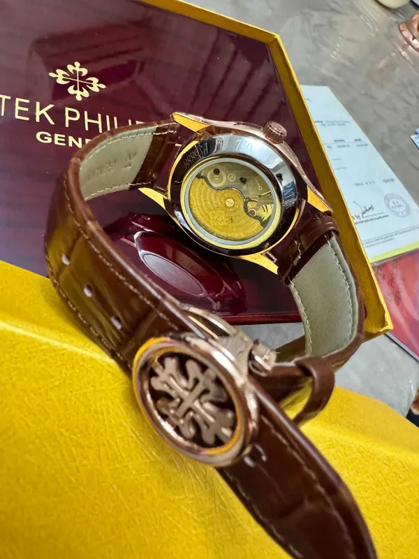 Часы Patek Philippe Nautilus Limited Edition — фото 6