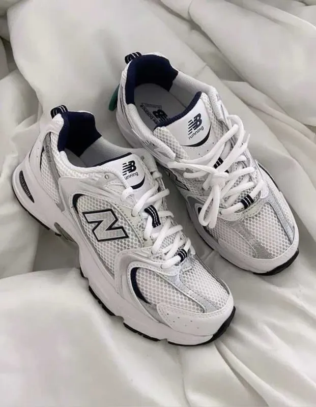 Кроссовки New Balance 1 Кроссовки New Balance 1
