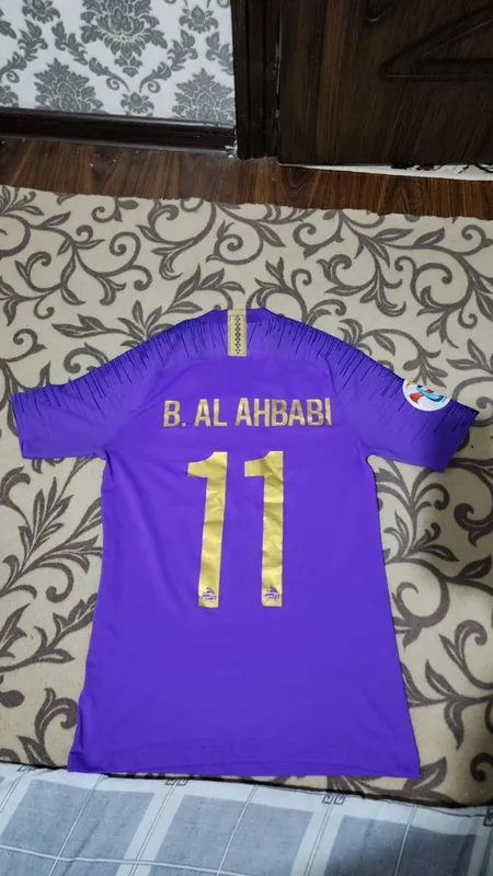 Orginal forma Al-AIN Jamosi futbolchisining orginal formasi — фото 1