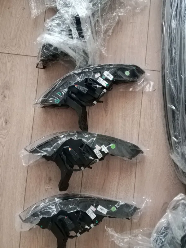 Orqa O'ng Fara Lixiang L9 2